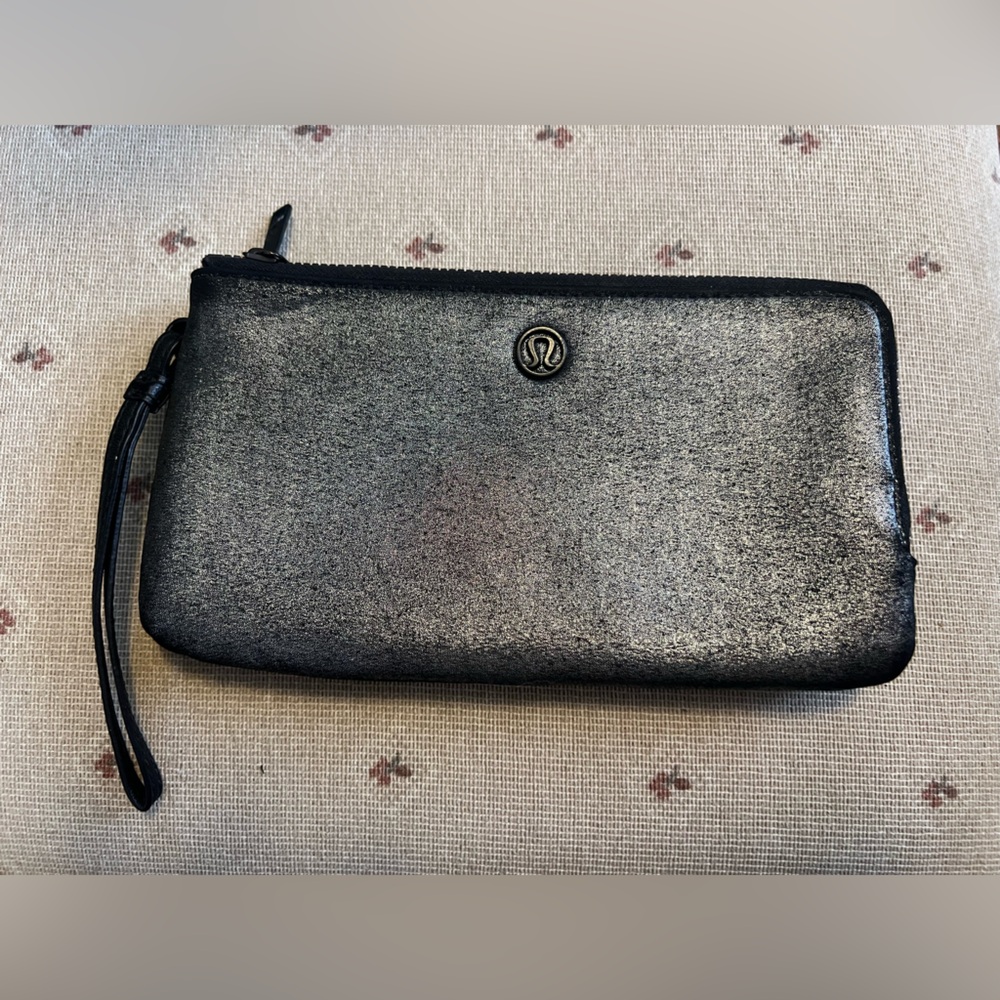 Lululemon Double Up Pouch in Black sparkle